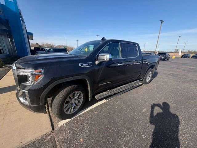 2020 GMC Sierra 4WD Crew Cab Short Box Denali's photo