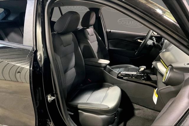 2026 Chevrolet Trax LT - Photo 11