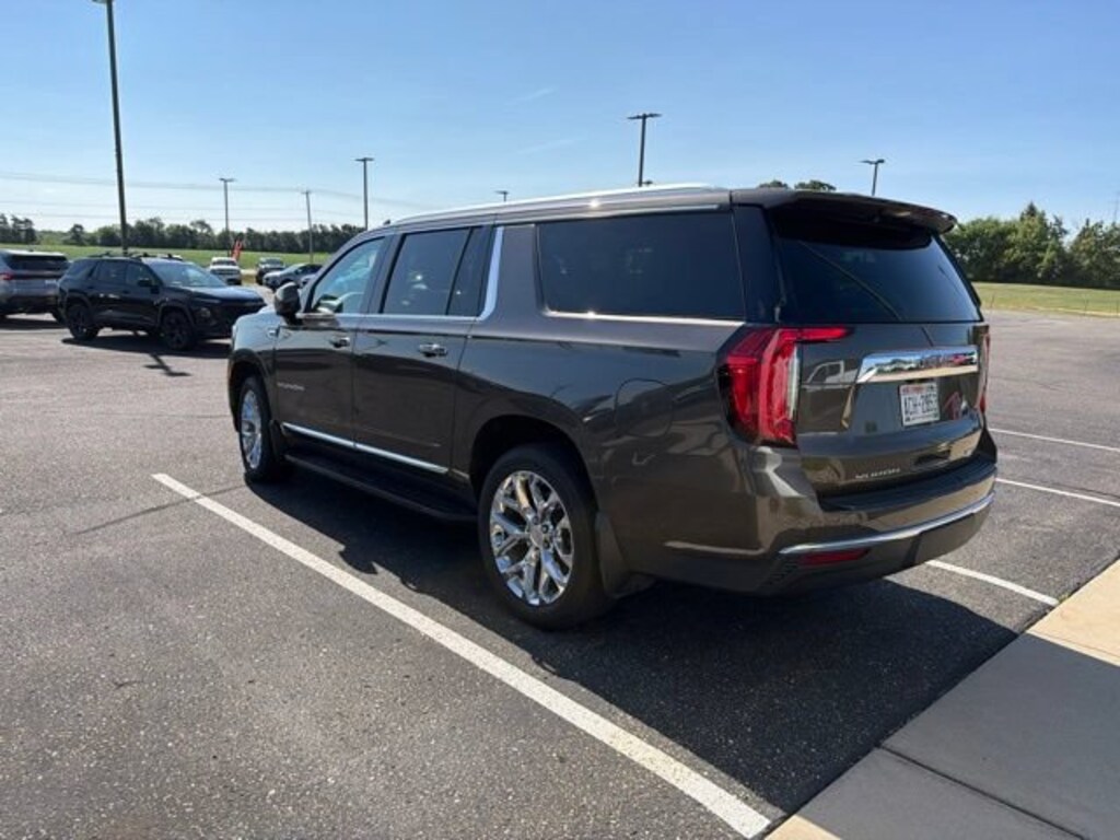 Used 2021 GMC Yukon XL SLT SUV