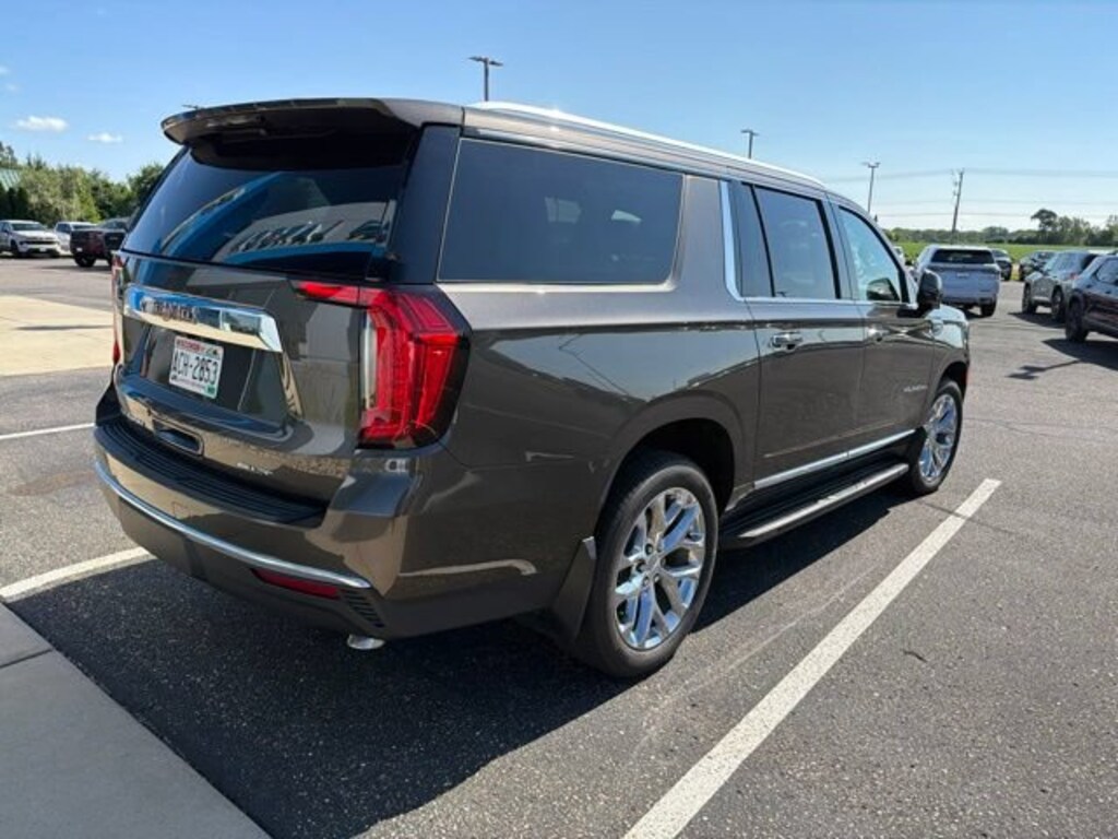 Used 2021 GMC Yukon XL SLT SUV