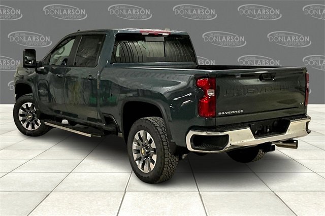 2025 Chevrolet Silverado 2500HD LT photo 3