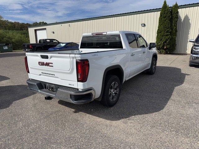 2024 Gmc Sierra 1500 SLT photo 3
