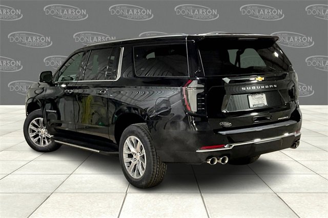 2025 Chevrolet Suburban Premier photo 3