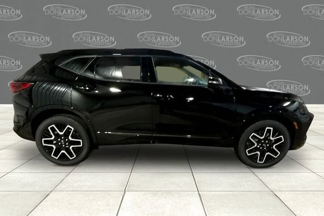 View vehicle photo 5