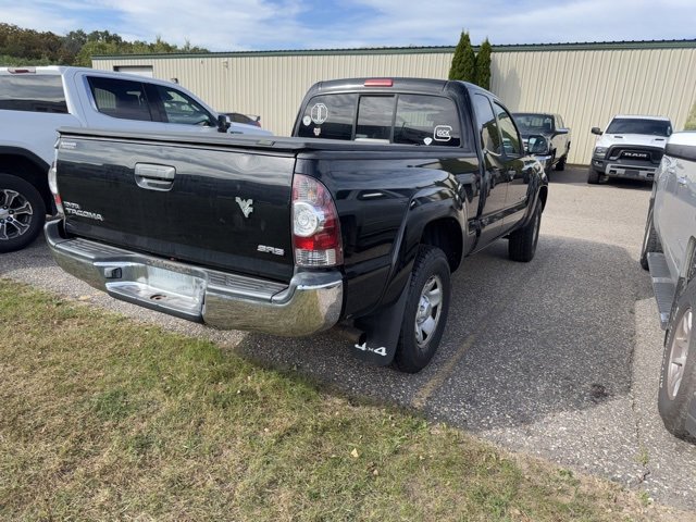 2011 Toyota Tacoma 4x4 Access Cab photo 2