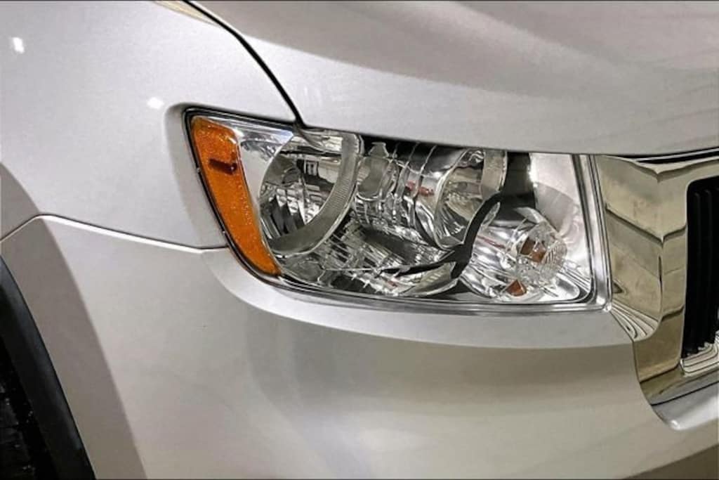 Used 2011 Jeep Grand Cherokee Laredo SUV