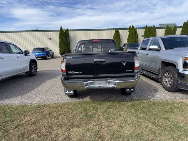 2011 Toyota Tacoma 4x4 Access Cab photo 3