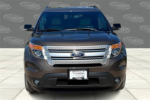 2015 Ford Explorer XLT photo 2