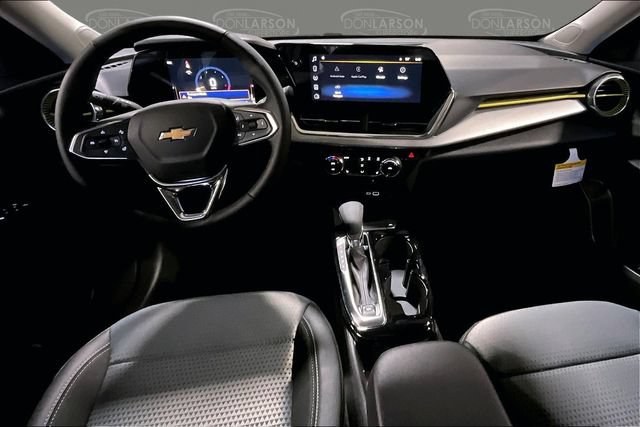 2026 Chevrolet Trax LT - Photo 9