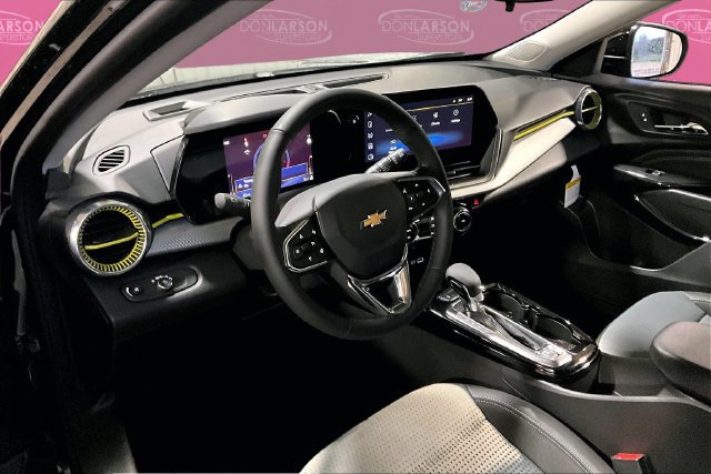2026 Chevrolet Trax LT - Photo 9