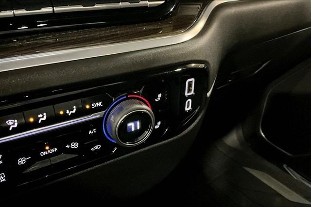 2022 Chevrolet Silverado 1500 RST - Photo 25