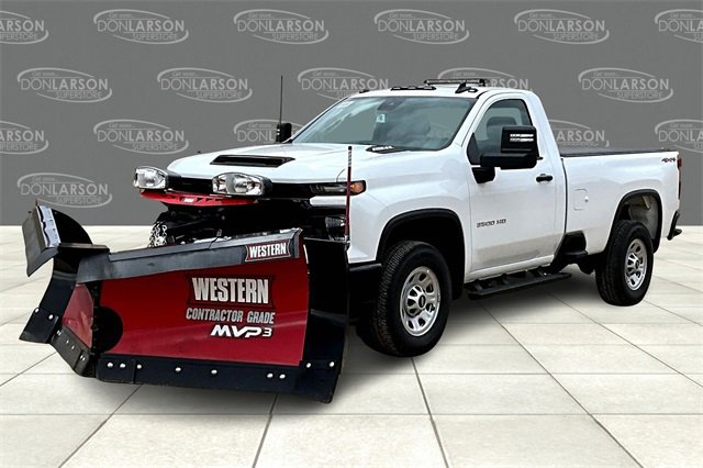 2025 Chevrolet Silverado 3500HD photo 2