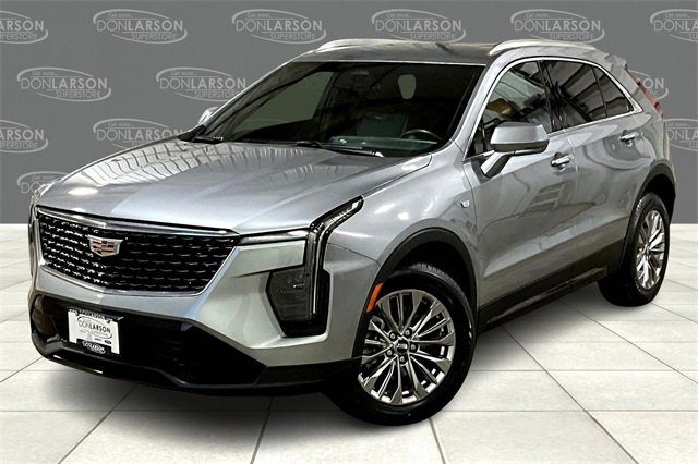 2024 Cadillac XT4 Premium Luxury photo 3
