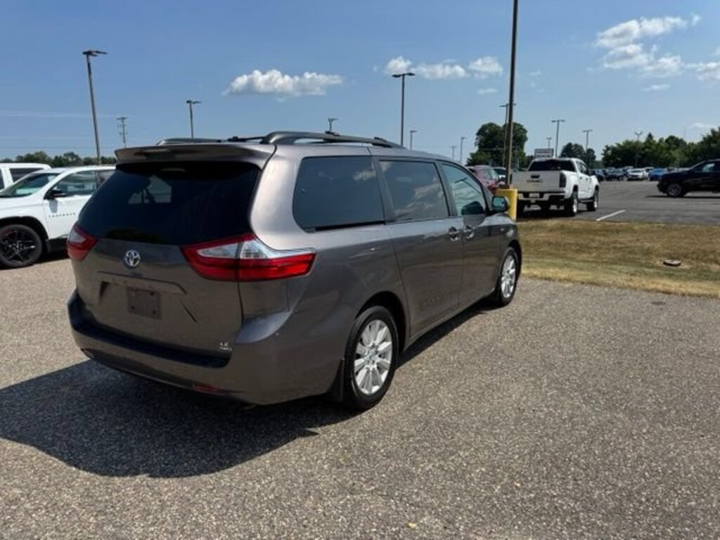 Used 2017 Toyota Sienna LE Van
