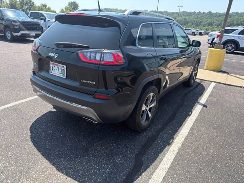 Used 2019 Jeep Cherokee Limited 4x4 SUV