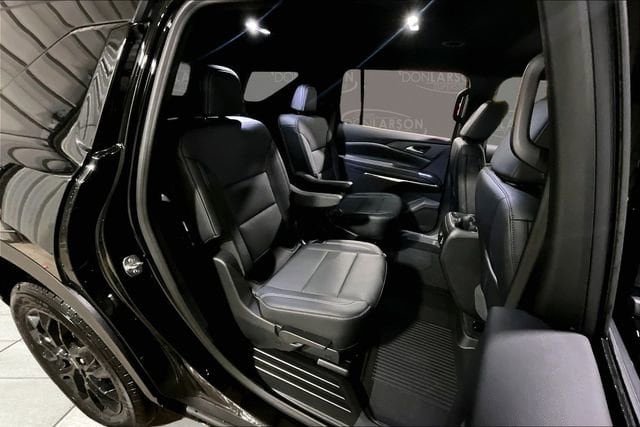 2026 Chevrolet Traverse LT - Photo 11