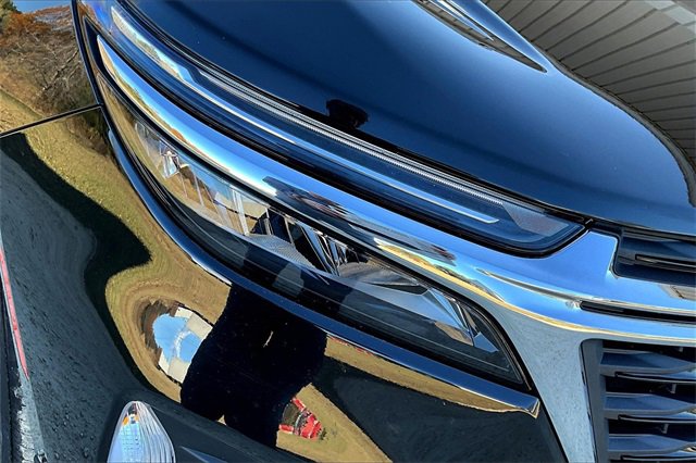 2022 Chevrolet Equinox LT photo 2