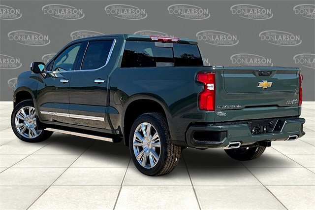 2026 Chevrolet Silverado 1500 High Country photo 3