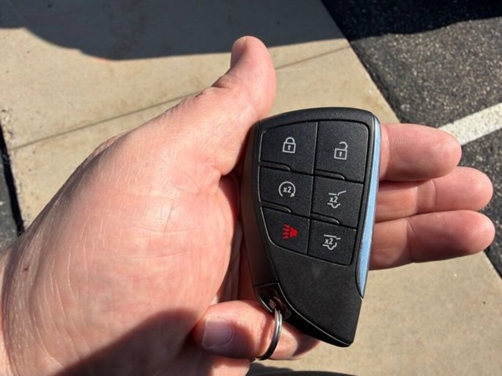 Used 2021 GMC Yukon XL SLT SUV