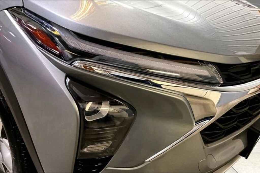 Used 2024 Chevrolet Trax LT SUV
