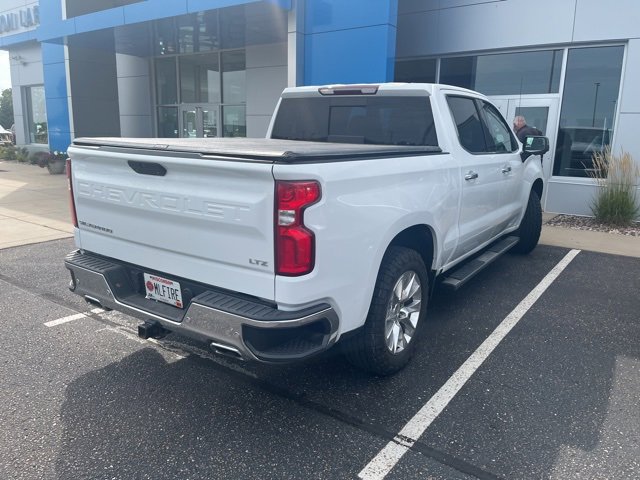 2019 Chevrolet Silverado 1500 LTZ photo 2