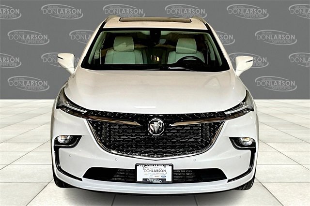 2023 Buick Enclave Avenir photo 2