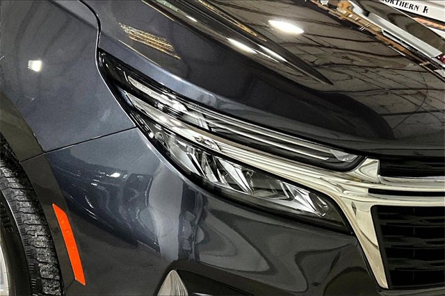 2022 Chevrolet Equinox LT photo 3