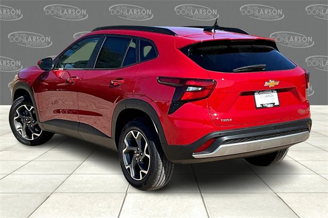 2026 Chevrolet Trax LT photo 3