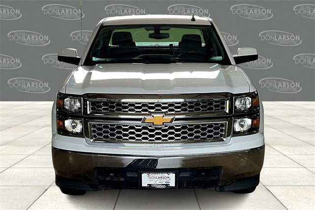 2015 Chevrolet Silverado 1500 LT photo 2