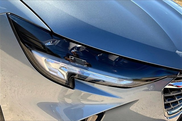 2023 Buick Envision Essence photo 4
