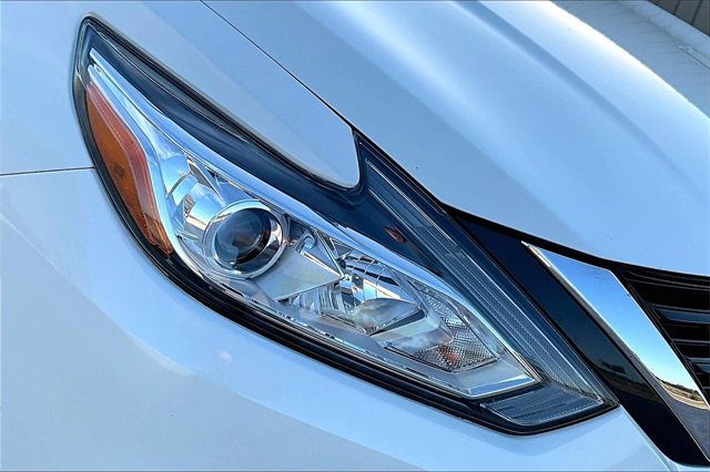 2017 Nissan Altima 2.5 S photo 3