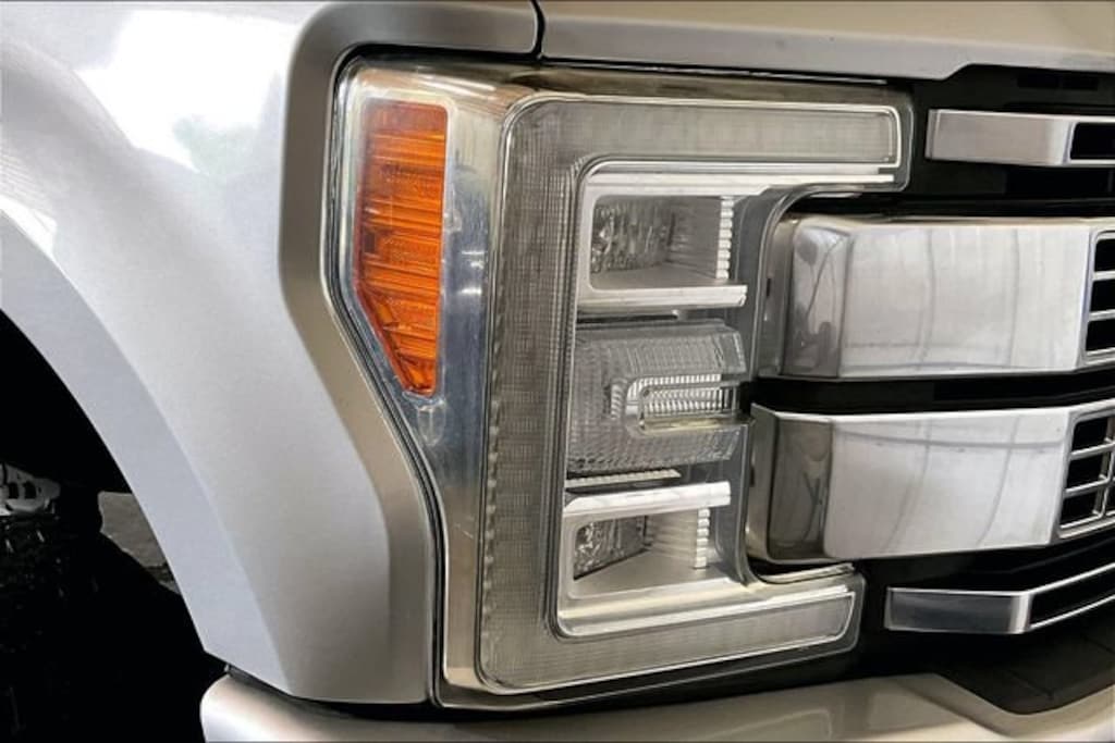 Used 2017 Ford F-250 Platinum Truck Crew Cab