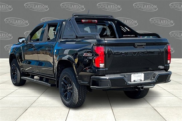 2025 Chevrolet Colorado Z71 photo 3