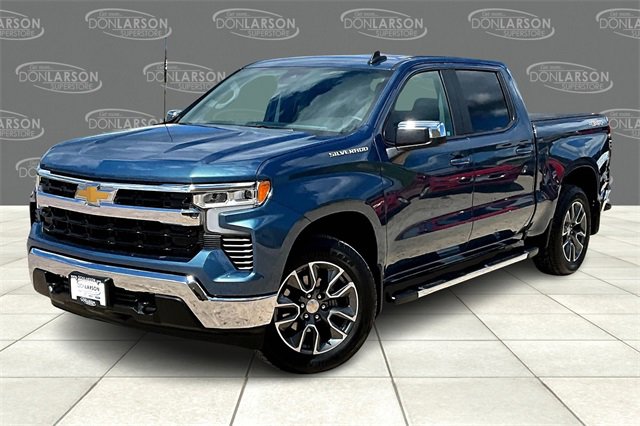 2024 Chevrolet Silverado 1500 LT photo 3