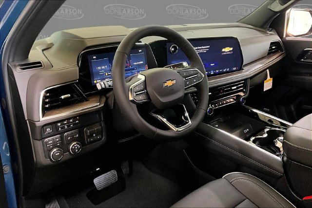 2026 Chevrolet Suburban Premier - Photo 11