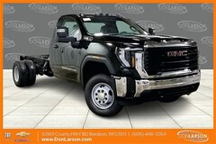 2026 GMC Sierra 3500 HD Chassis Cab Pro Truck