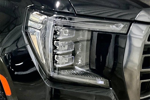 2023 Gmc Yukon XL AT4 photo 4