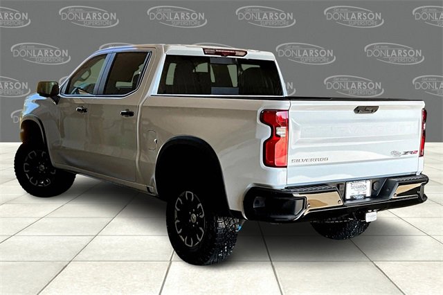 2025 Chevrolet Silverado 1500 ZR2 photo 3