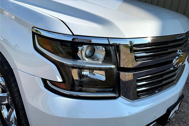 2017 Chevrolet Tahoe Premier photo 2