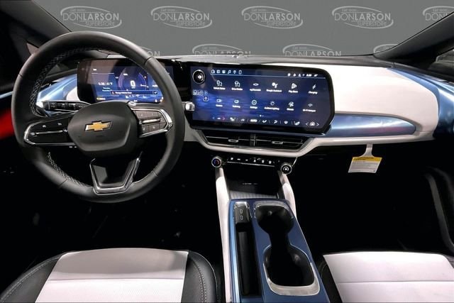 2026 Chevrolet Equinox EV 2LT - Photo 8