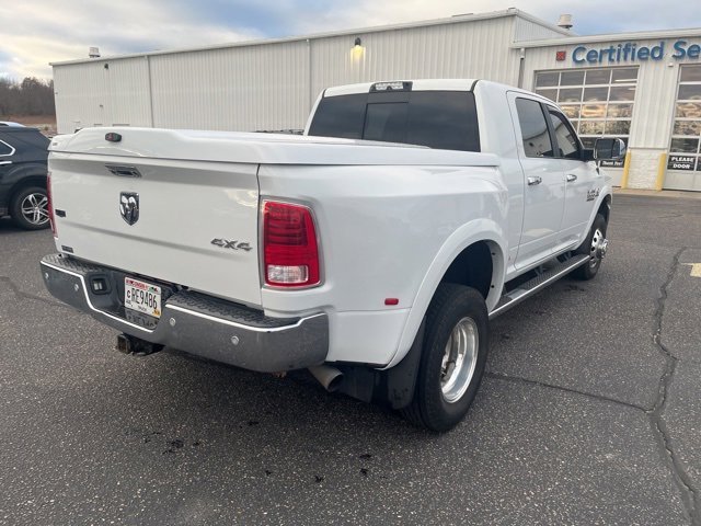 2017 Ram 3500 Laramie photo 3