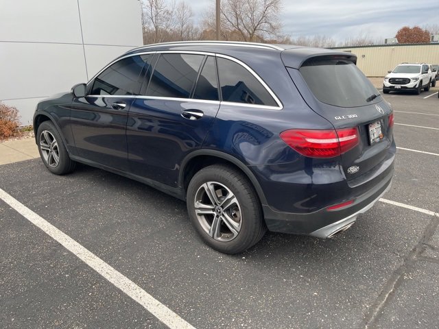 2018 Mercedes Benz GLC 300 photo 2