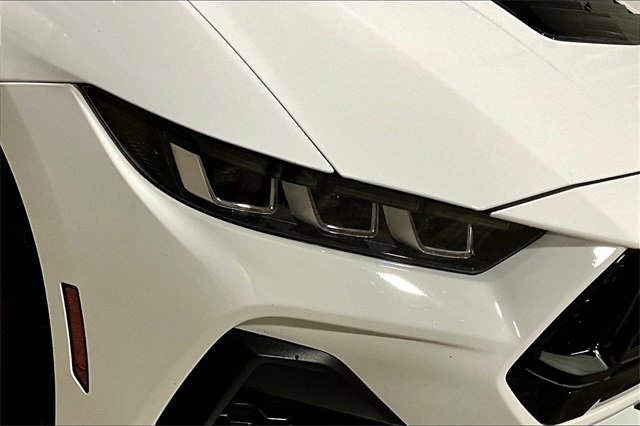 2024 Ford Mustang GT Premium Convertible photo 4