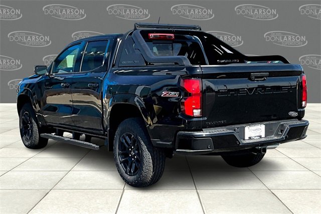 2025 Chevrolet Colorado Z71 photo 3