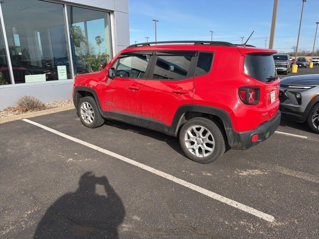 Used 2017 Jeep Renegade Latitude with VIN ZACCJBBB1HPG33116 for sale in Baraboo, WI