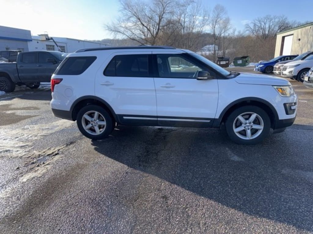 Used 2016 Ford Explorer XLT SUV