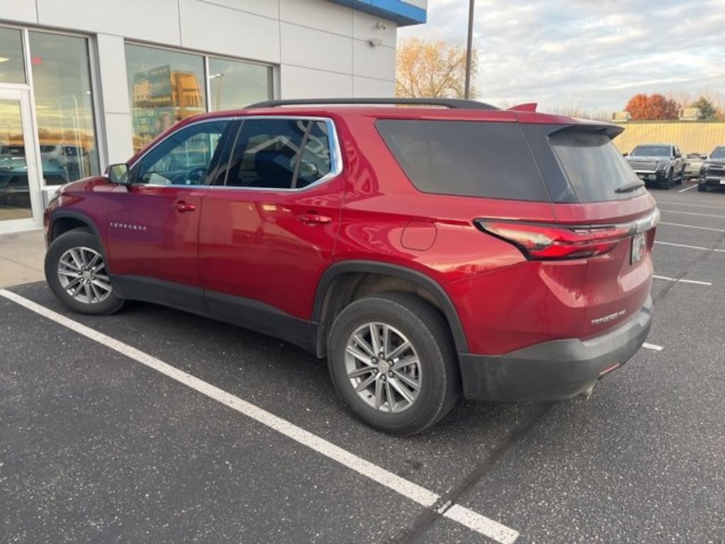 Certified 2023 Chevrolet Traverse LT Cloth SUV