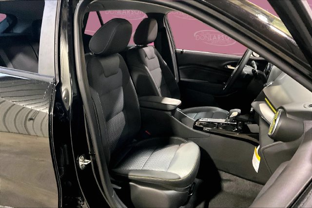2026 Chevrolet Trax LT - Photo 12