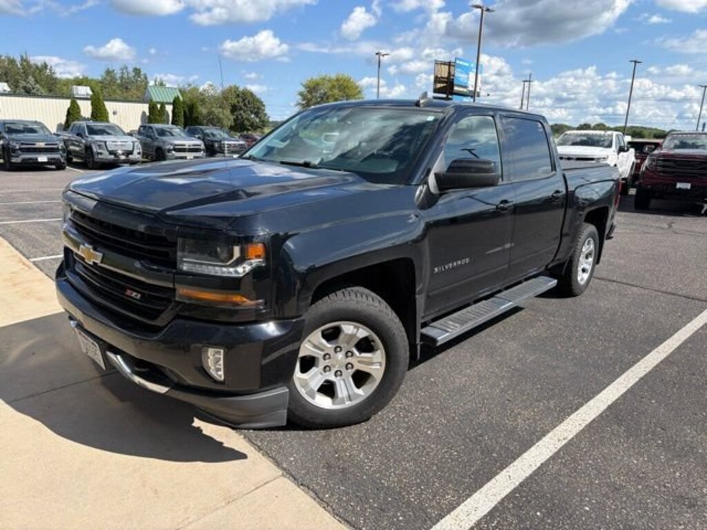 Used 2018 Chevrolet Silverado 1500 LT Truck Crew Cab