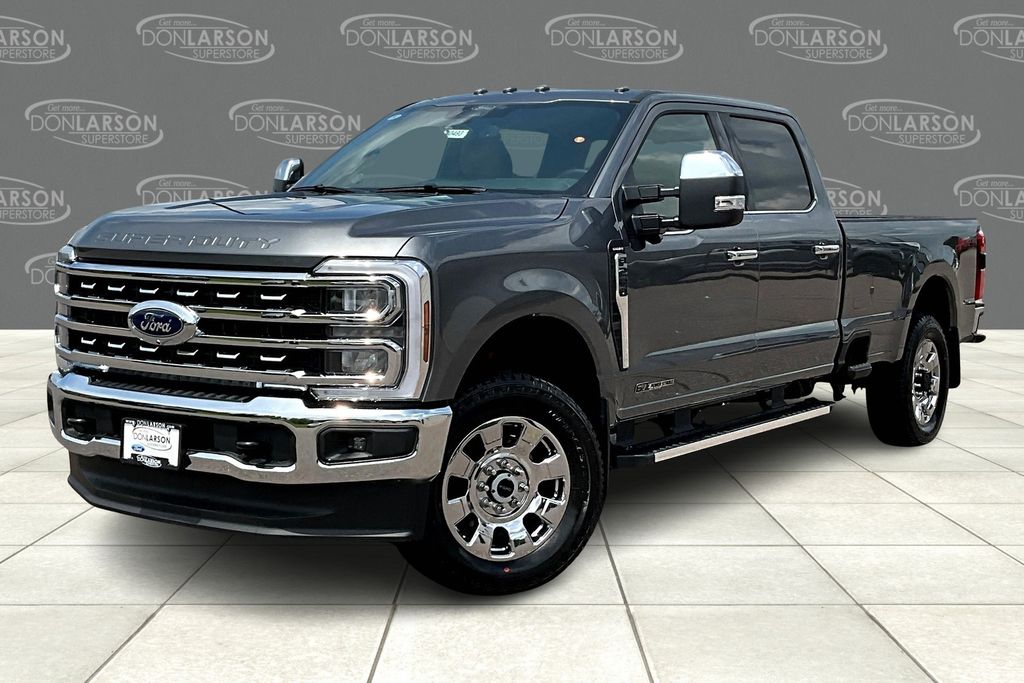 2025 Ford F-250 Lariat photo 2